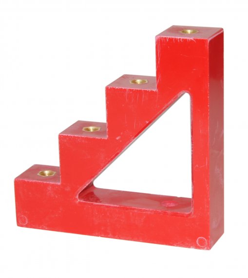 Фотография товара 'Engard ST-30 Изолятор шинный ступенчатый ИС4-30 (М8)'